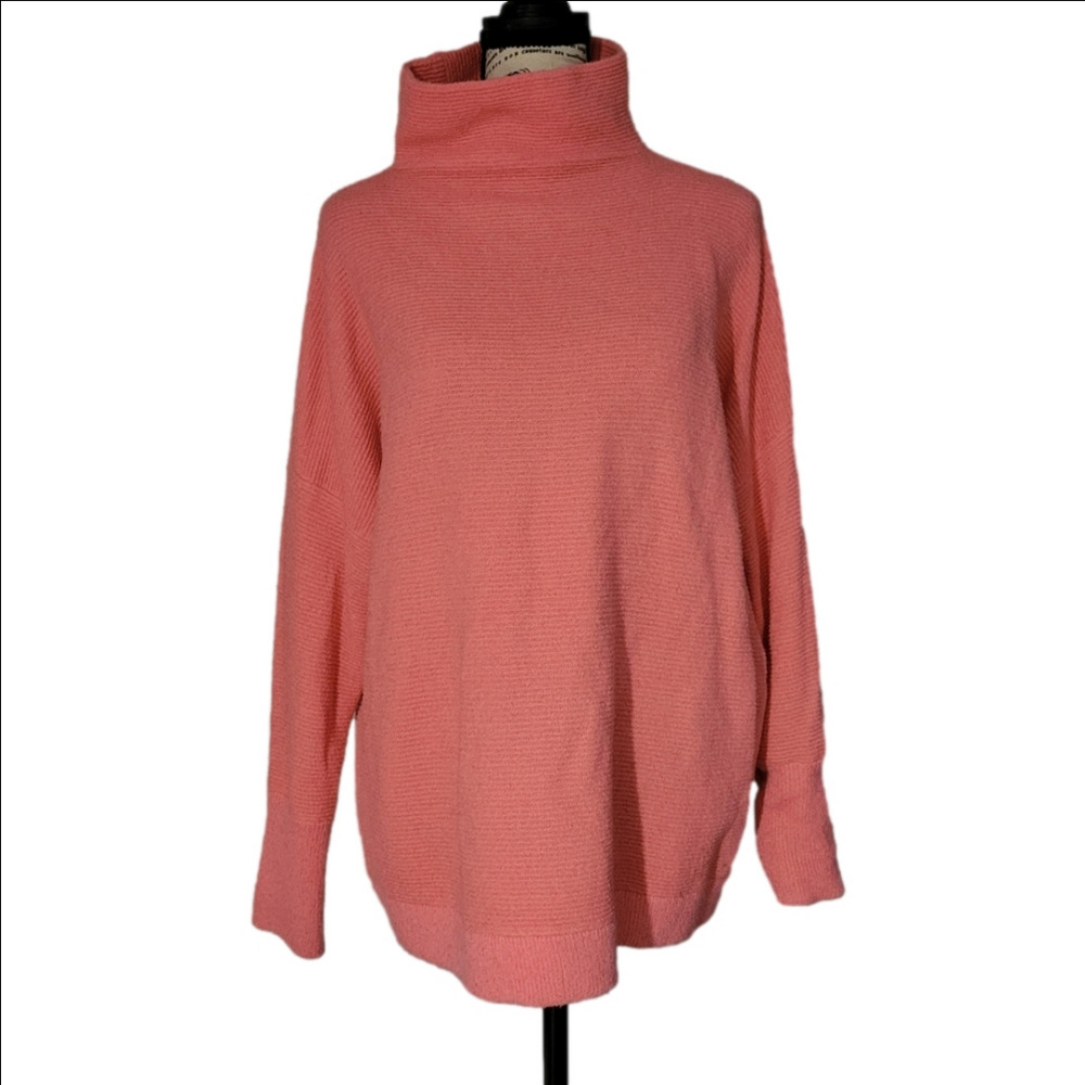 Chelsea & Theodore Pink Ruby Wool Blend Turtleneck Sweater Size M Euc - Picture 2 of 9